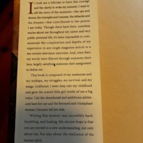 Mariah Carey Memoir Book - Picture 2 of 8